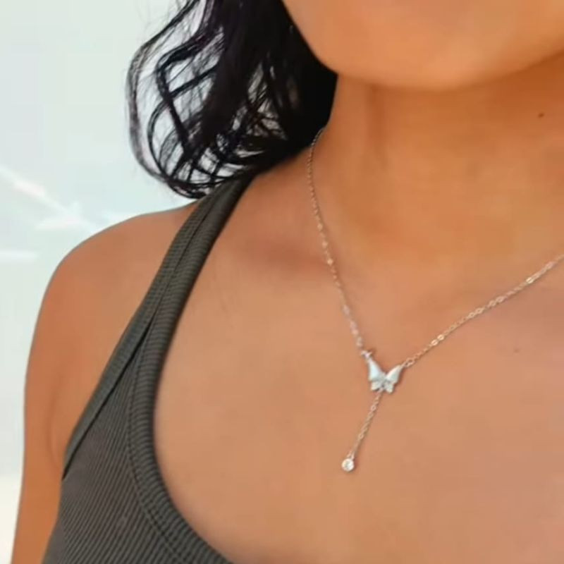 collar-plata-acabado-rodio-imagen-modelo-Enigma-plata