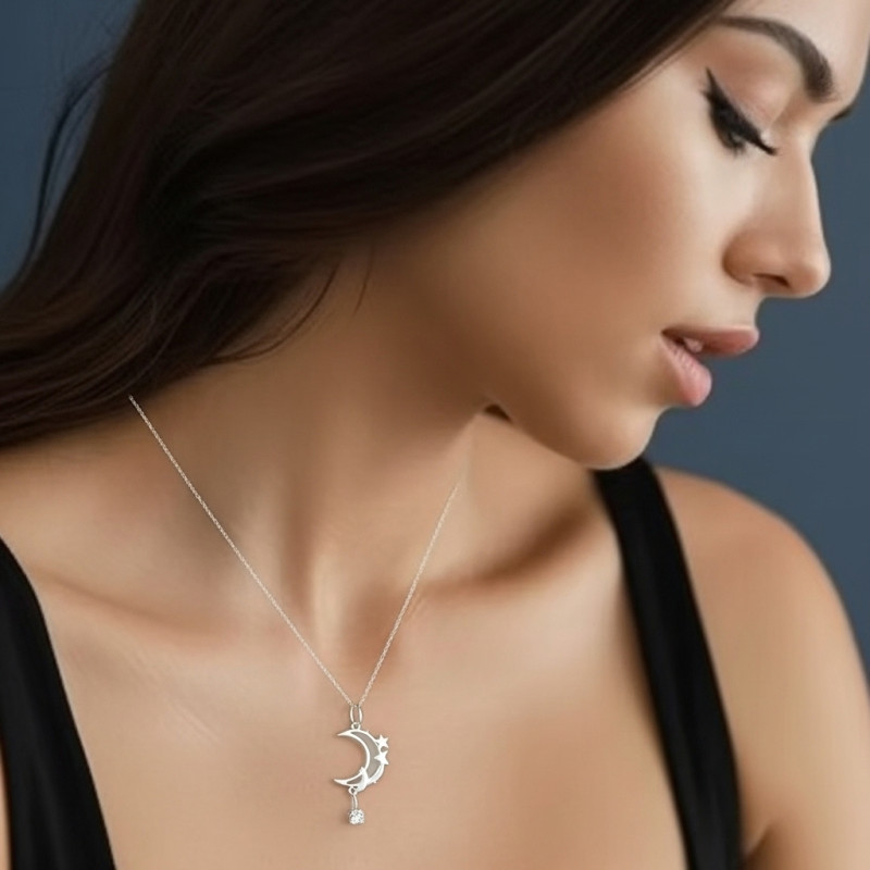 Collar-plata-acabado-rodio-luna-nacar-imagen-modelo-Enigma-plata