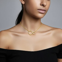 Collar-plata-acabado-oro-imagen-modelo-Enigma-plata