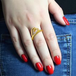 Anillo-plata-acabado-oro- corazon-entrelazado-imagen-modelo-Enigma-plata