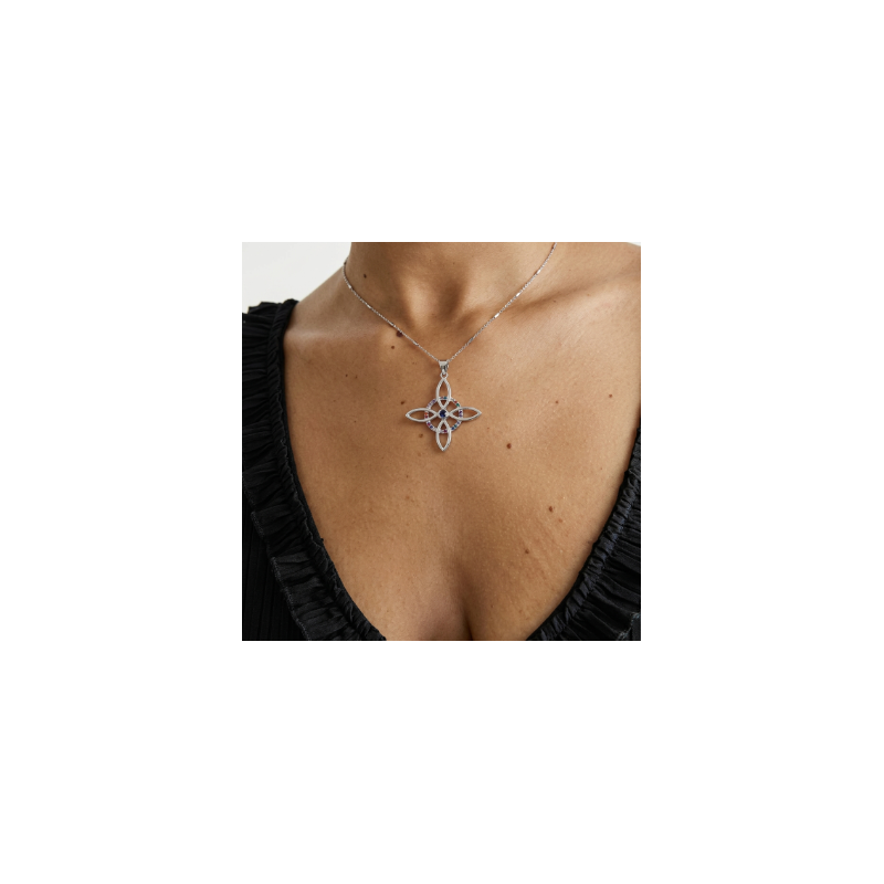 Collar-nudo-bruja-imagen-modelo-Enigma-plata