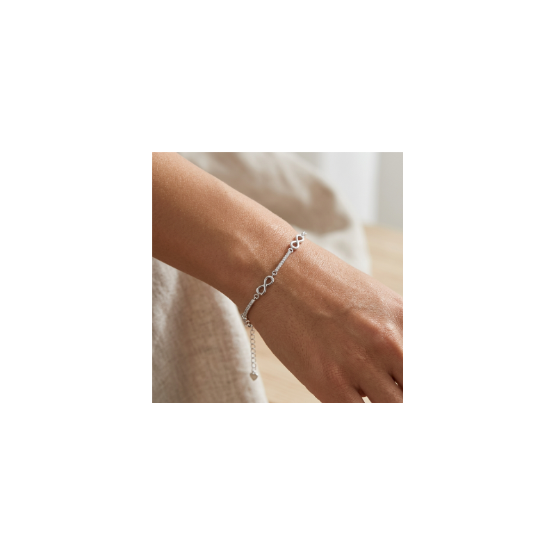 Pulsera-plata-infinitos-imagen-modelo-Enigma-plata